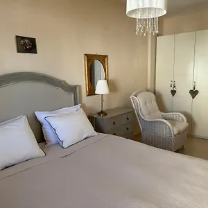 Casa Vivien Apartment